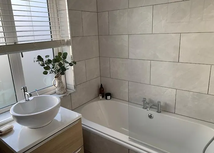 Modern Comfort In בית נופש בריסטול