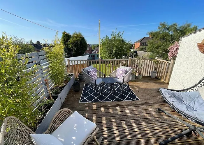 Modern Comfort In * בריסטול