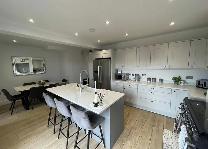 بيت للعطل Modern Comfort In